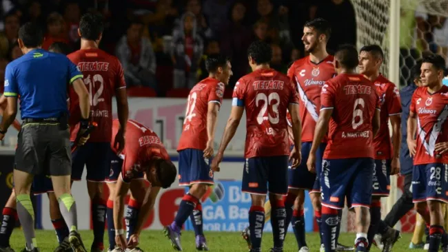 Los jugadores de Veracruz al termino del partido frente a Pumas