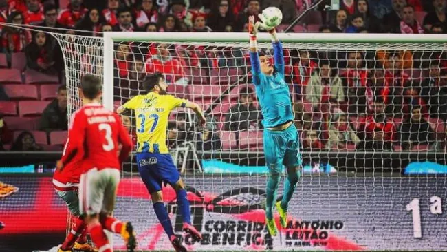 Gudiño en partido con el Madeira