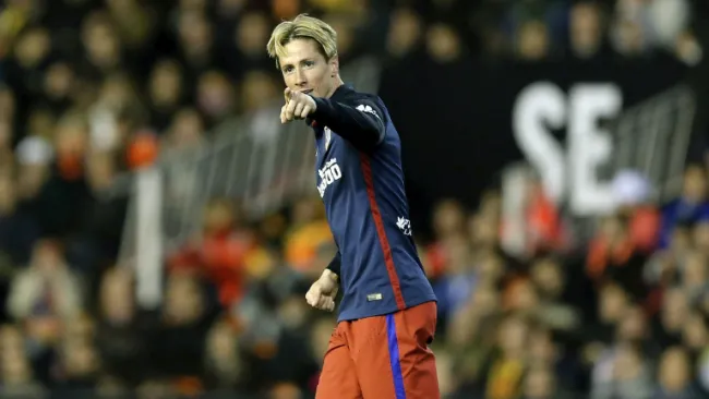Torres festeja tras marcar contra el Valencia