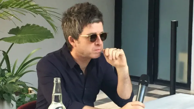 Noel Gallagher, en conferencia de prensa