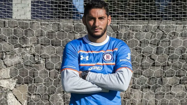 Jesús Corona afirma que este Cruz Azul debe ilusionar a su afición 