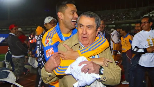 Presidente de Tigres en festejo de la Final del Torneo Apertura 2015
