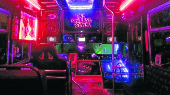 Así luce el micobús de los Stones