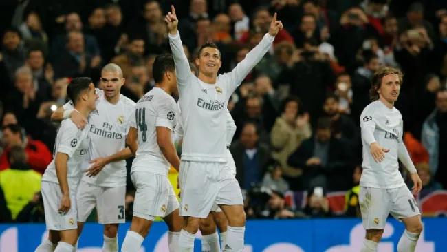 Cristiano Ronaldo y compañeros festejan un gol