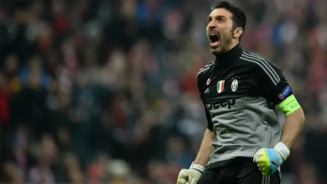 Gianluigi Buffon celebrando una victoria de la Juventus