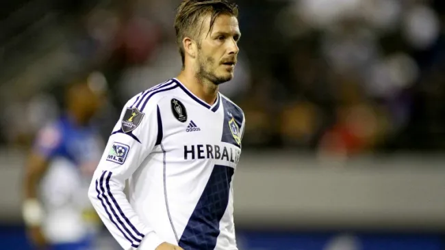 David Beckham disputando un cotejo con el LA Galaxy