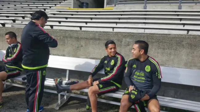 Fabián y Aquino conversan en una práctica