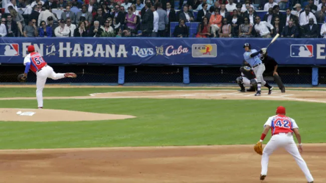 Momento del juego histórico entre Cuba y Rays 