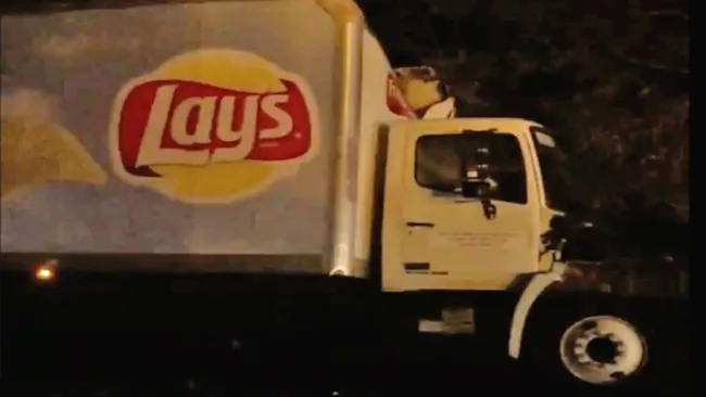 El camión de las papas fritas, tras el accidente