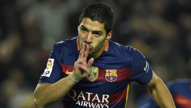 Suárez feseja un gol con el Barcelona