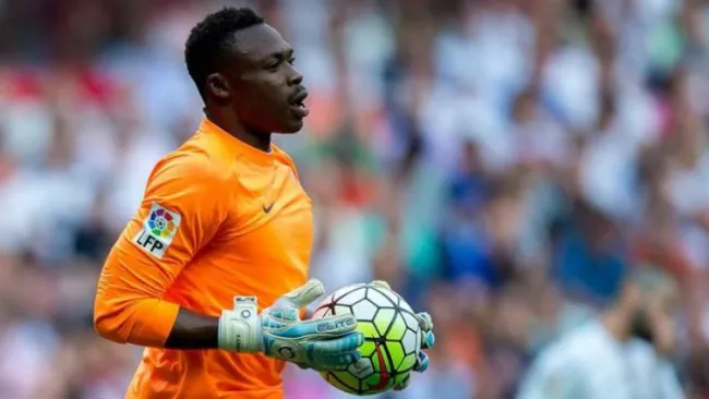 Kameni, durante un encuentro con el Málaga