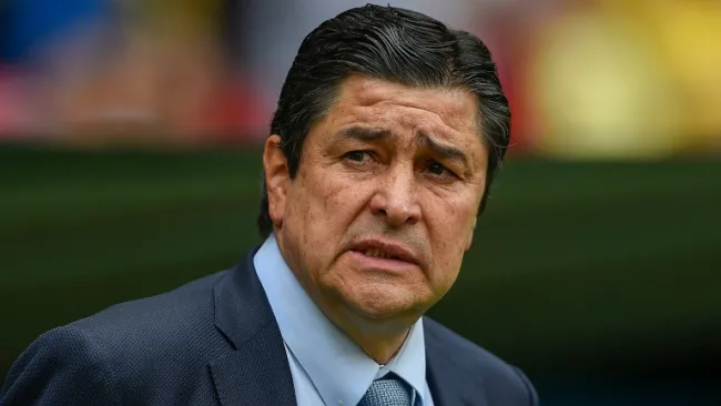 Luis Fernando Tena en un partido de León