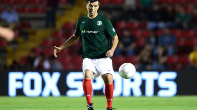 Borgetti en el partido Leyendas de Mexico vs Barcelona