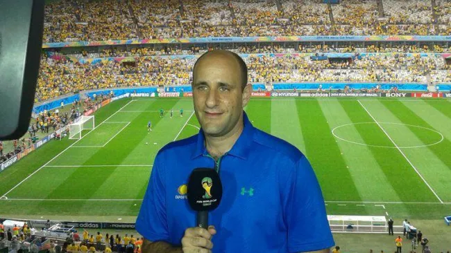 Alberto Lati durante una transmisión