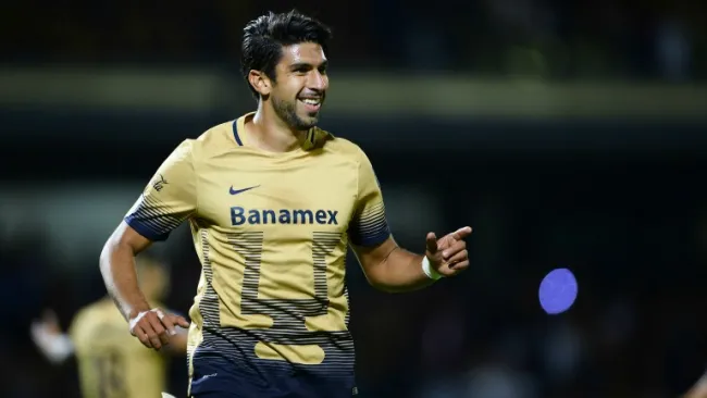Eduardo Herrera en pleno festejo de gol