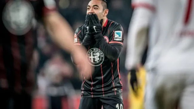 Fabián se lamenta en un juego del Frankfurt