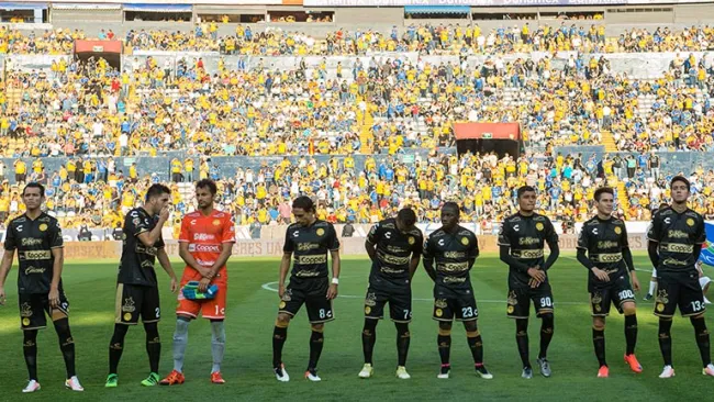Jugadores de Dorados antes del partido contra Tigres