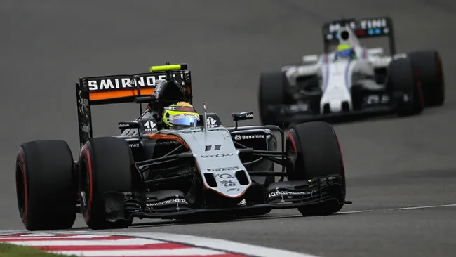 Sergio Pérez durante el Gran Premio de China