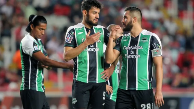 Huiqui y sus compañeros, durante un partido de Cafetaleros