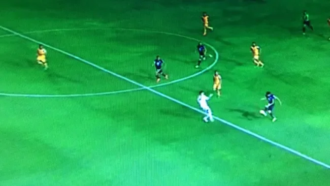 El momento del pase a Andrade 