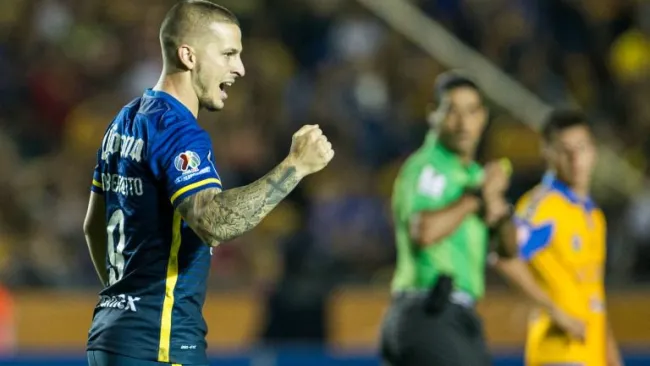 Benedetto celebra su gol contra Tigres en la Final