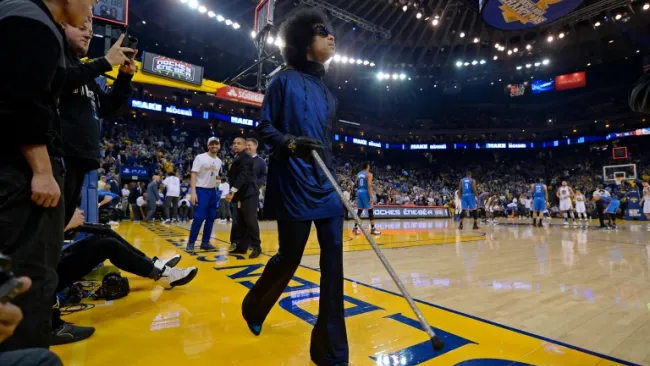 Prince, captado este año en juego de los Warriors