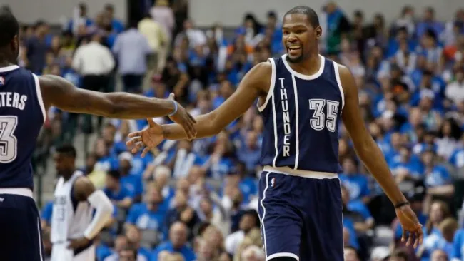 Durant durante el partido contra Dallas