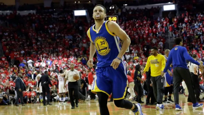 Stephen Curry durante el partido contra Rockets