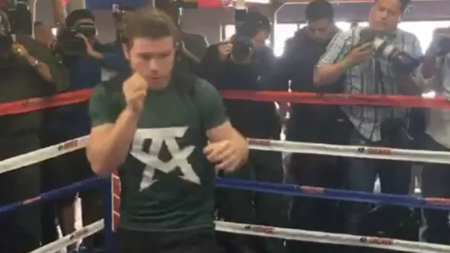 Canelo durante el media day
