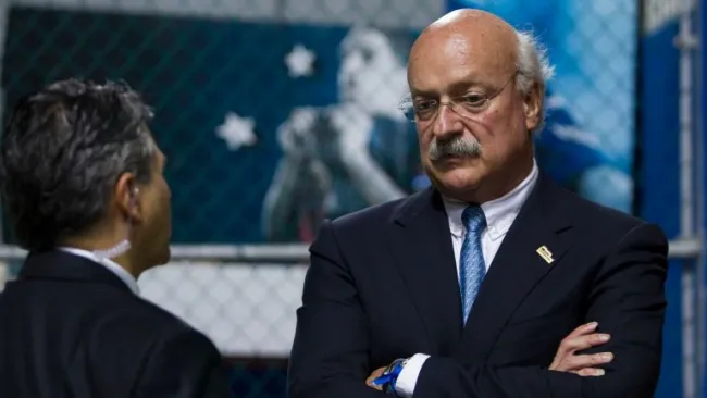 Enrique Bonilla durante un evento