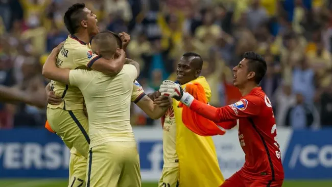 Jugadores del América festejan el triunfo en la Final de la Concachampions