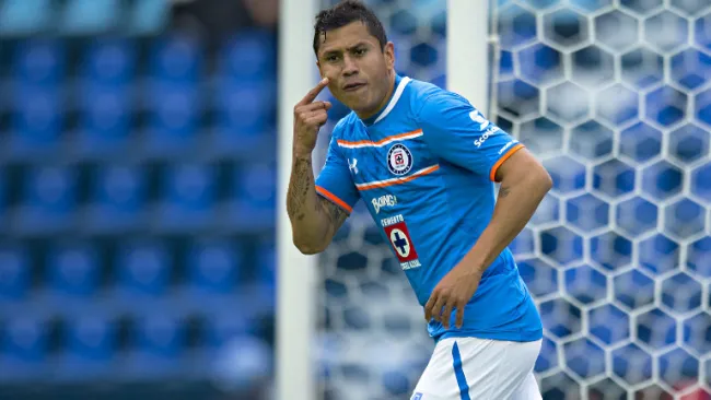 Cata Domínguez festeja durante un partido de Cruz Azul