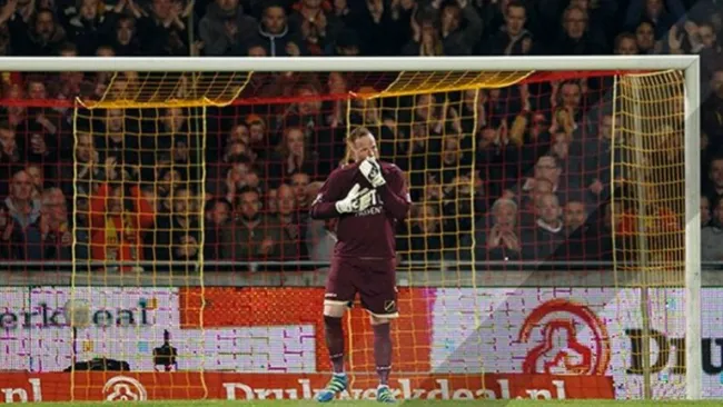 Arquero del NAC Breda no contuvo las lágrimas