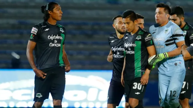 Cortés y Huiqui en un duelo de Cafetaleros