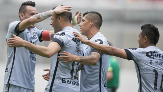 Americanistas festejan gol contra Monterrey