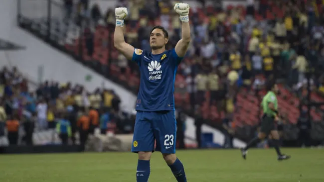 Moisés Muñoz celebra en victoria de América contra Santos