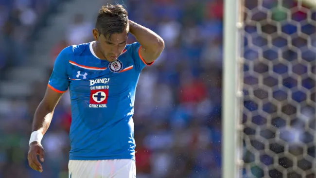 Jorge Benítez se lamenta en juego contra Tigres