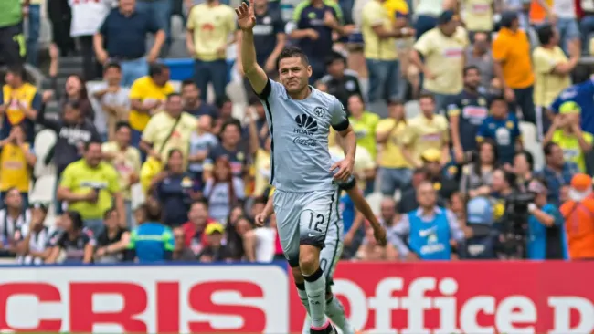 El defensa azulcrema aseguró que las Copas en las vitrinas conforman la grandeza de cada equipo