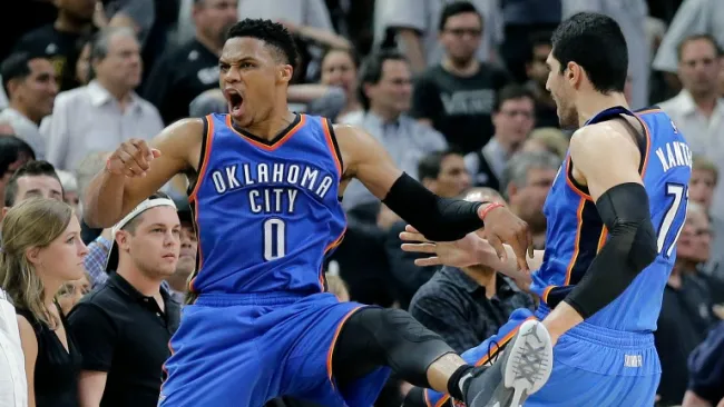 Westbrook celebra una anotación