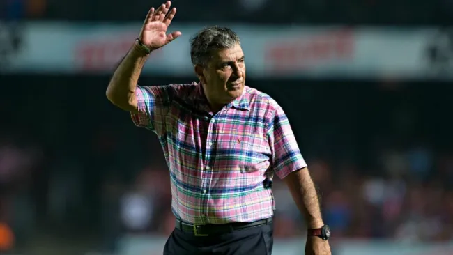 Reinoso saluda a la afición de Veracruz