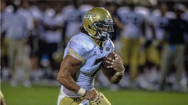 Patrick Skov, durante un juego con Georgia Tech