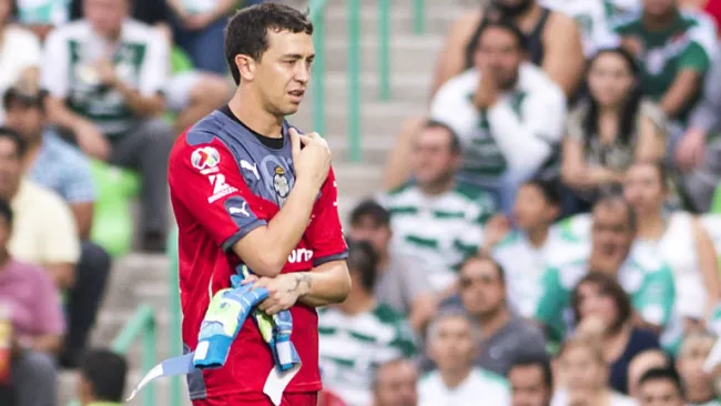 Agustín Marchesín sale de cambio tras lesión en el hombro