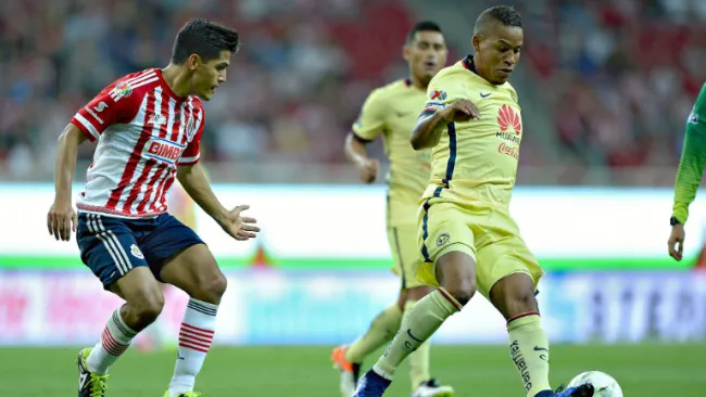 Sánchez marca a Arroyo