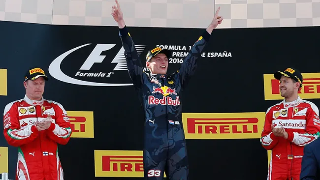 Max Verstappen festeja su victoria en el GP de España