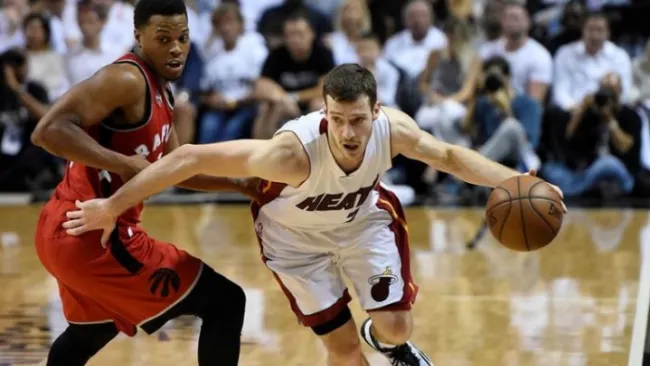 Kyle Lowry durante un partido contra el Heat