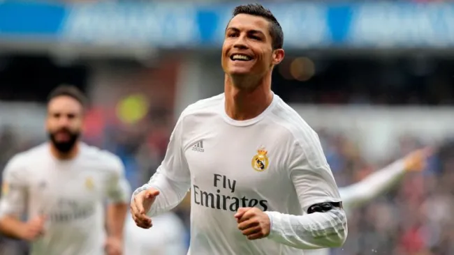 Cristiano Ronaldo festeja un gol con Real Madrid