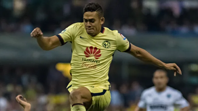 Andarde durante el partido contra Rayados