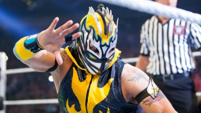 Kalisto hace su entrada en WWE