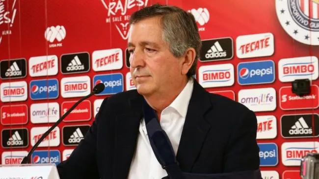 Jorge Vergara durante una conferencia de prensa 