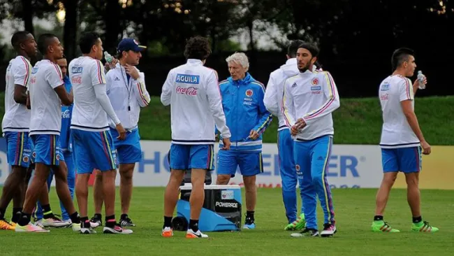 Jugadores de Colombia durante la práctica